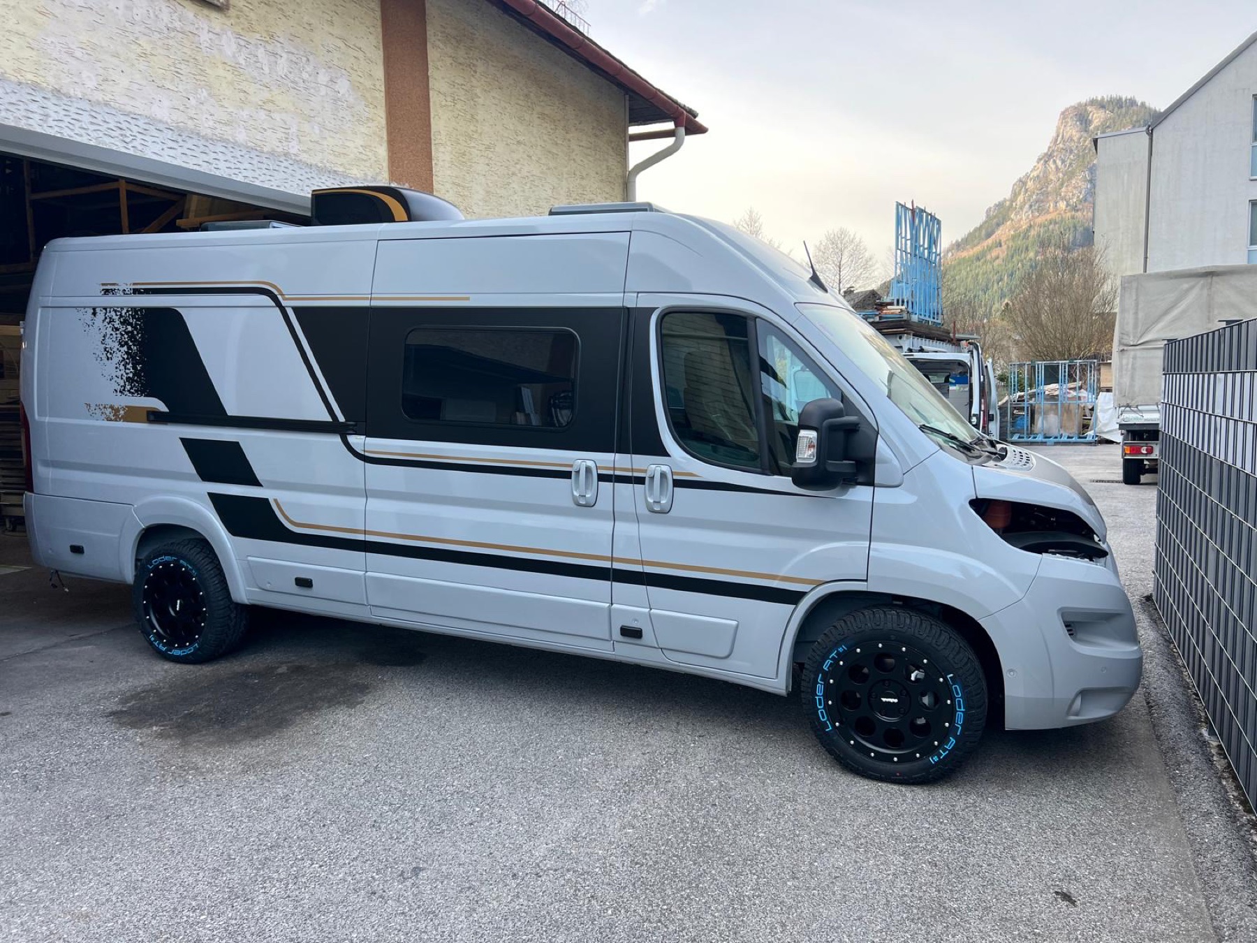 Individuell ausgebautes Reisemobil